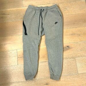 Nike Tech Fleece Grey Sweatpants